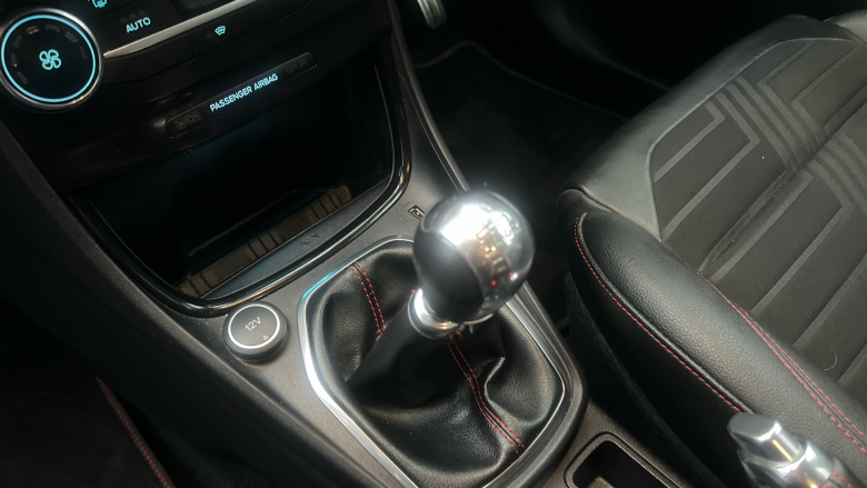 Ford Puma 1.0 EcoBoost Hybrid mHEV 155 ST-Line X 5dr Petrol Hatchback